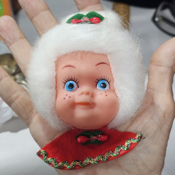 Mrs. Santa Claus Ornament Magnet Vintage Rubber Face Christmas Clause - Picture 4 of 9